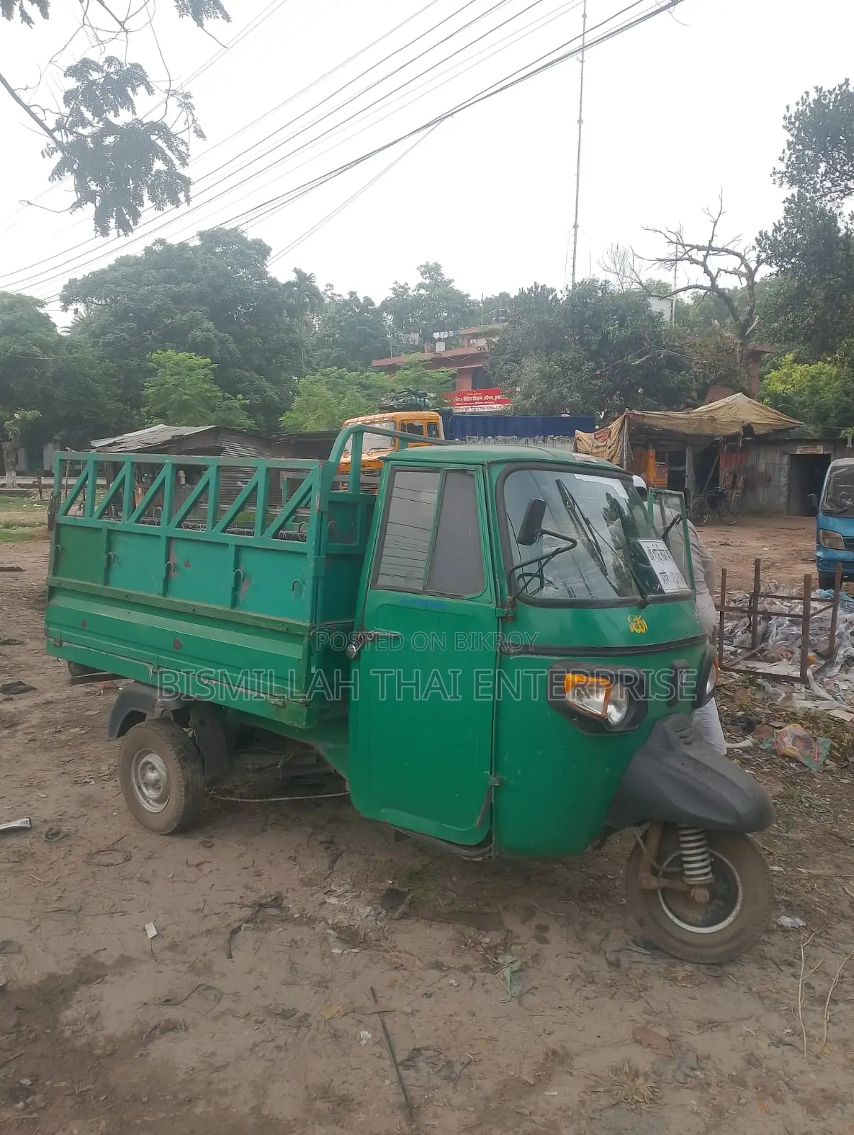 Piaggio Apé Xtra LDX 230cc CNG থ্রি-হুইলার ২০২৩ সবুজ