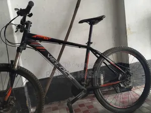 সাইকেলটি পড়ে আছে তাই বিক্রি করা হবে