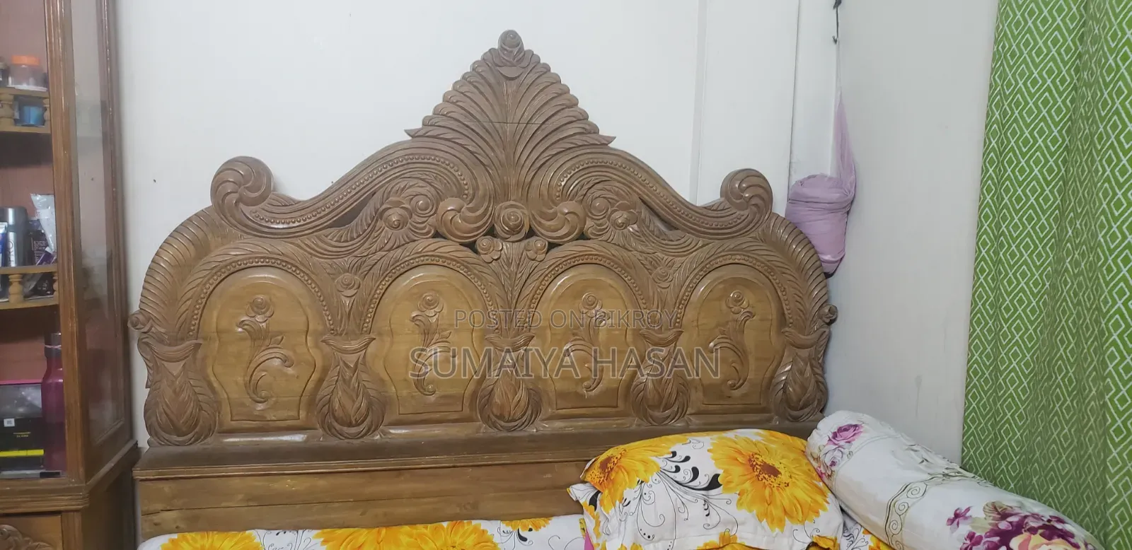 Full Bedroom Set for Sale Including Bed, Almirah, and Dressing Table
