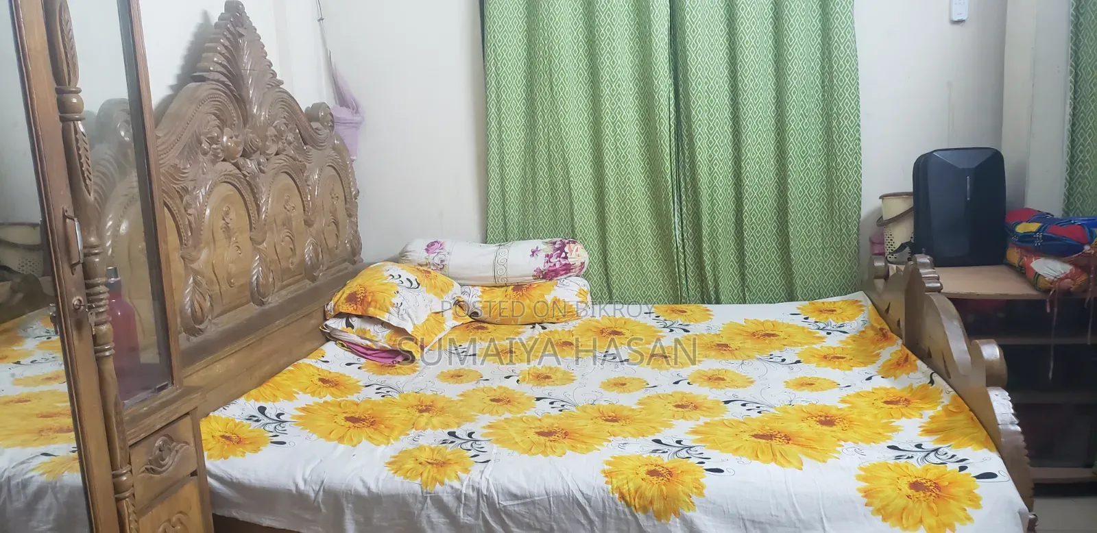 Full Bedroom Set for Sale Including Bed, Almirah, and Dressing Table
