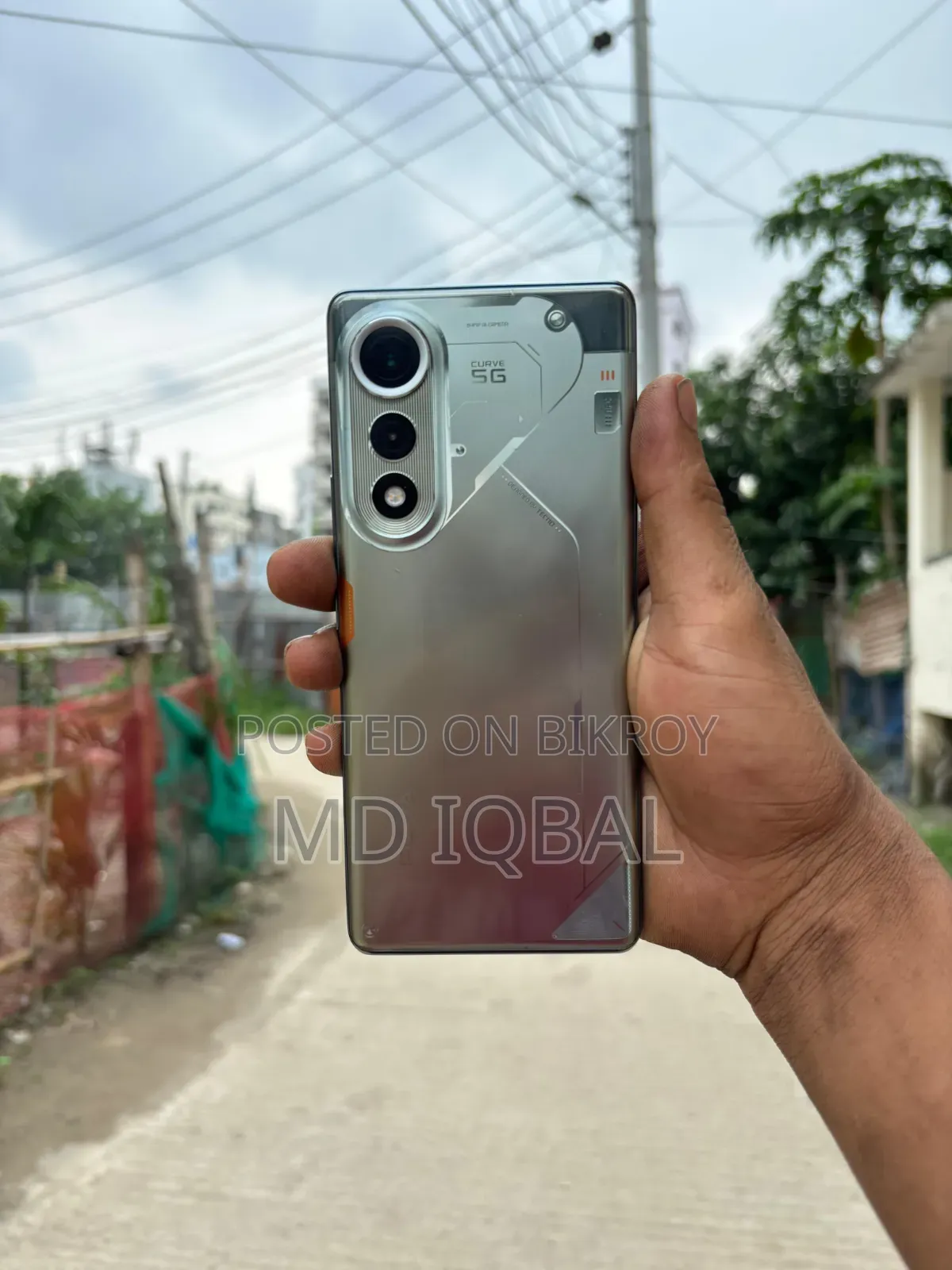 টেকনো পোভা ৫জি ১২৮ জিবি সাদা