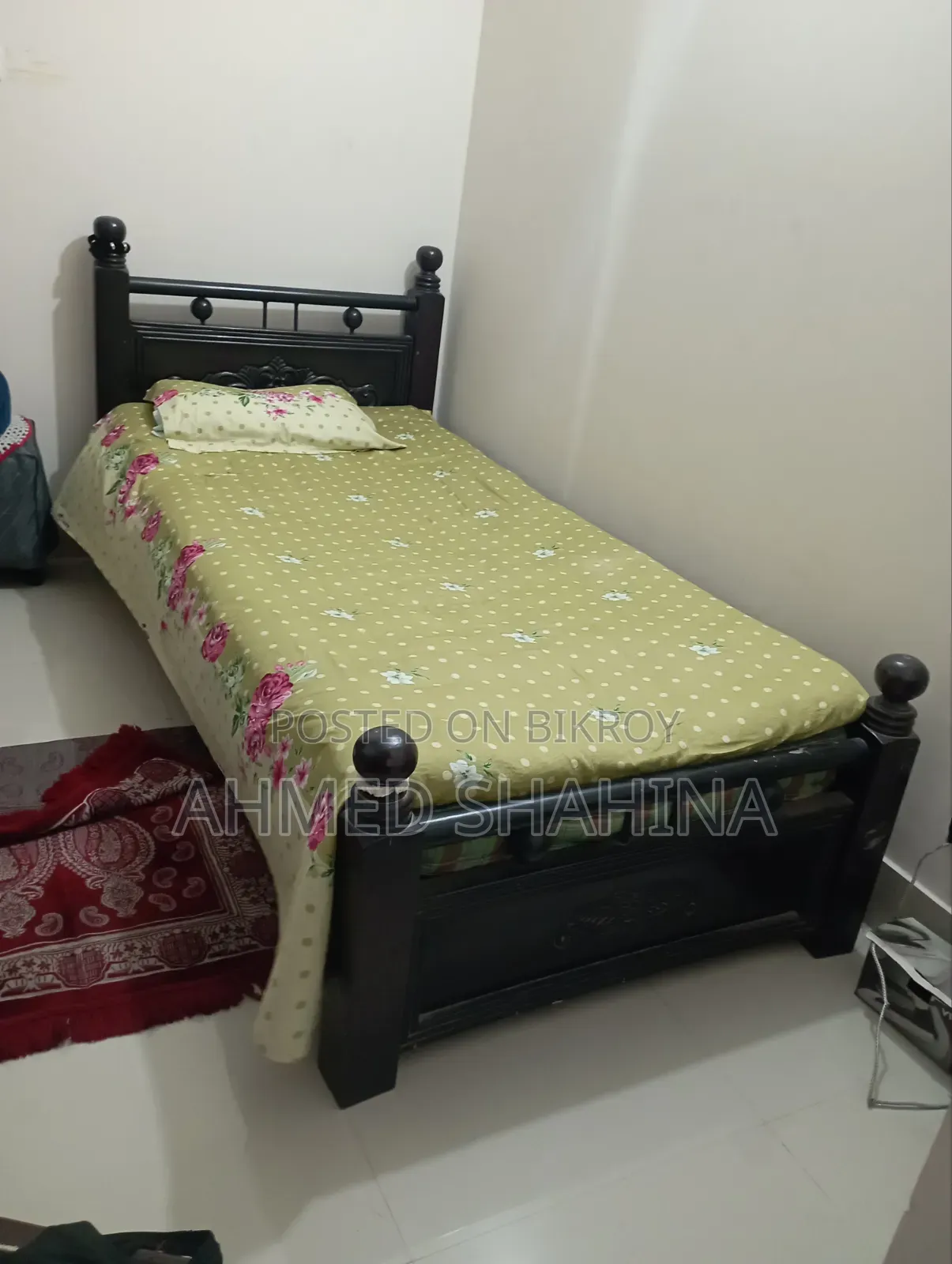 Single Bed, Garjan Wood