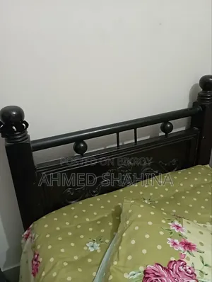 Single Bed, Garjan Wood
