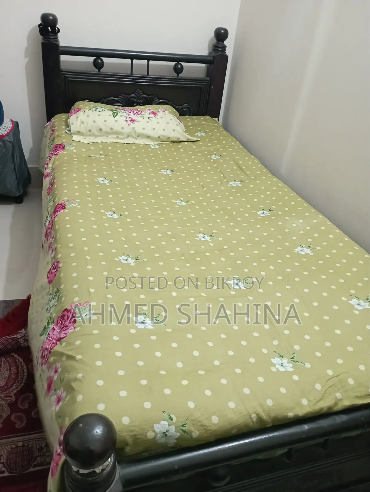 Single Bed, Garjan Wood