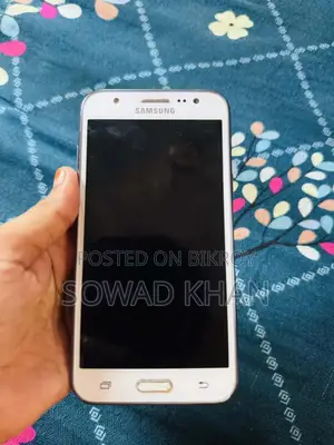স্যামসাং গ্যালাক্সি জে৫ ৮ জিবি হোয়াইট