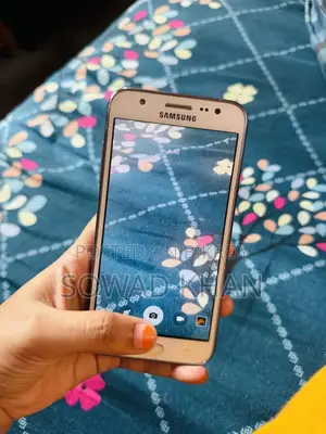 স্যামসাং গ্যালাক্সি জে৫ ৮ জিবি হোয়াইট