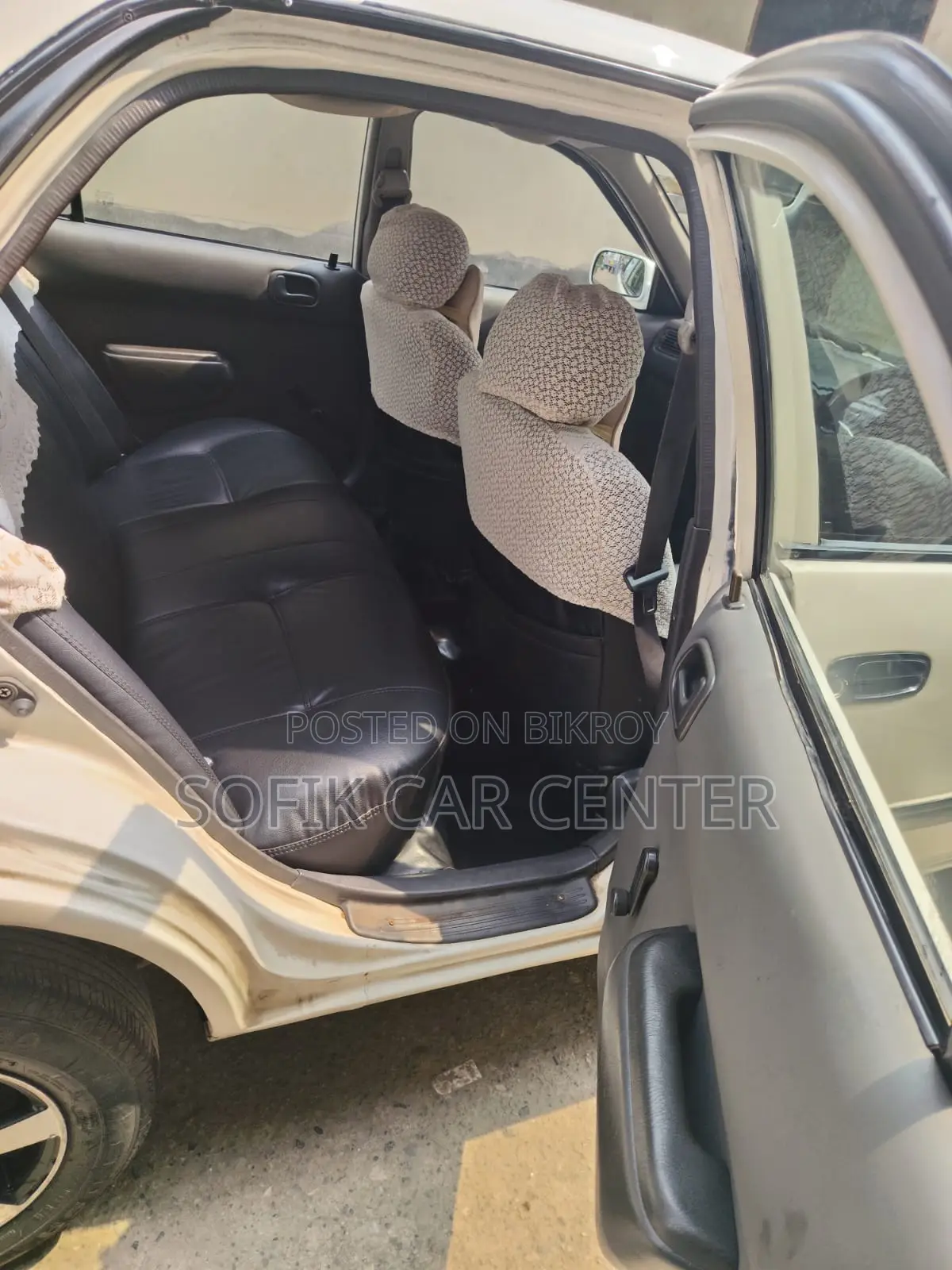 Toyota Corolla 1997 White