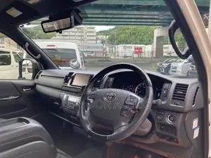 Toyota HiAce 2021 Pearl