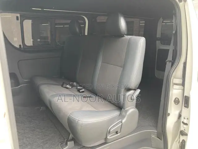 Toyota HiAce 2021 Pearl
