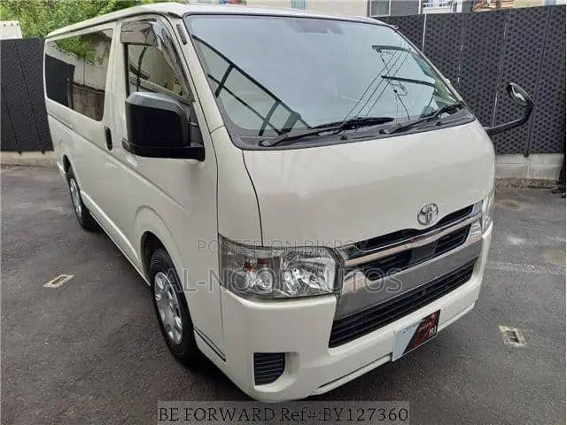 Toyota HiAce 2021 White