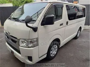 Toyota HiAce 2021 White