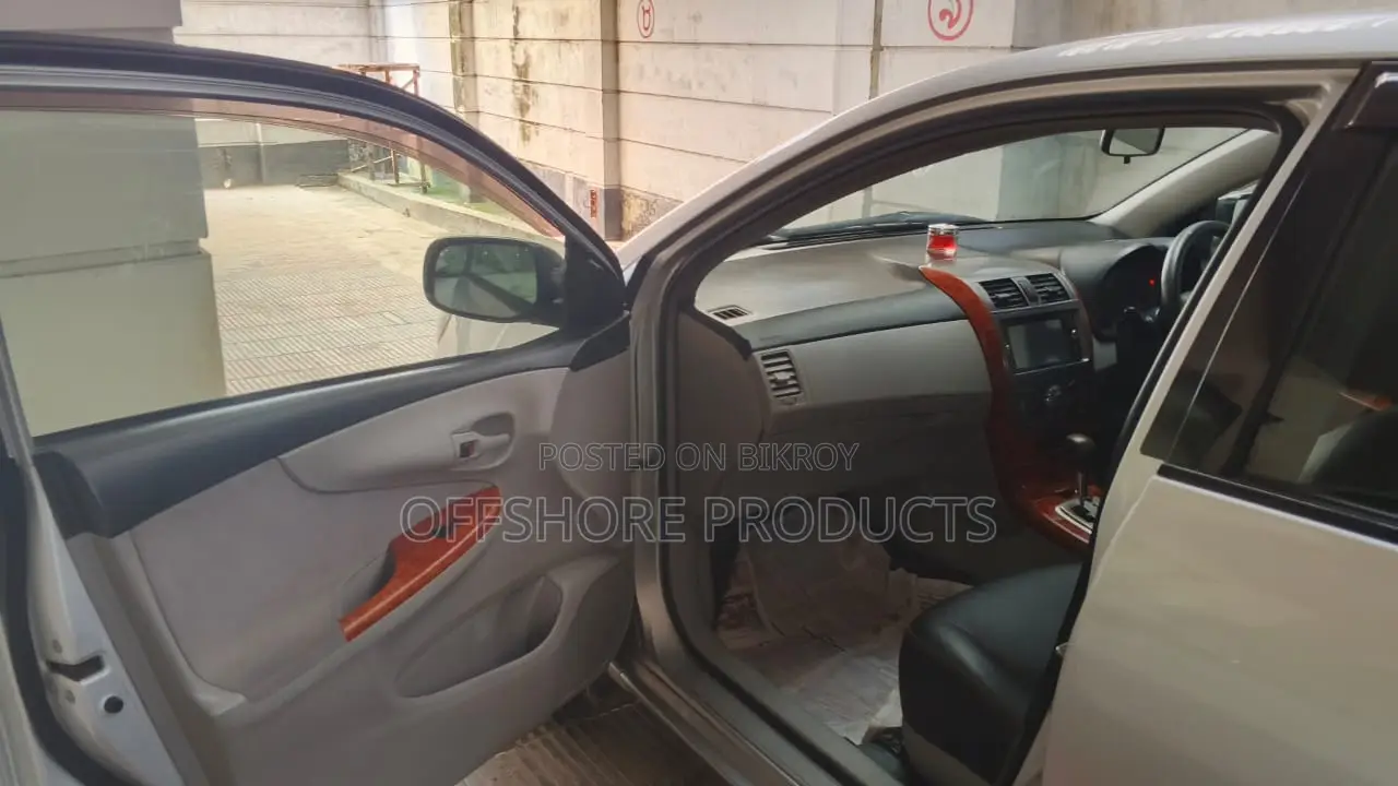 Toyota Axio 2012 Silver