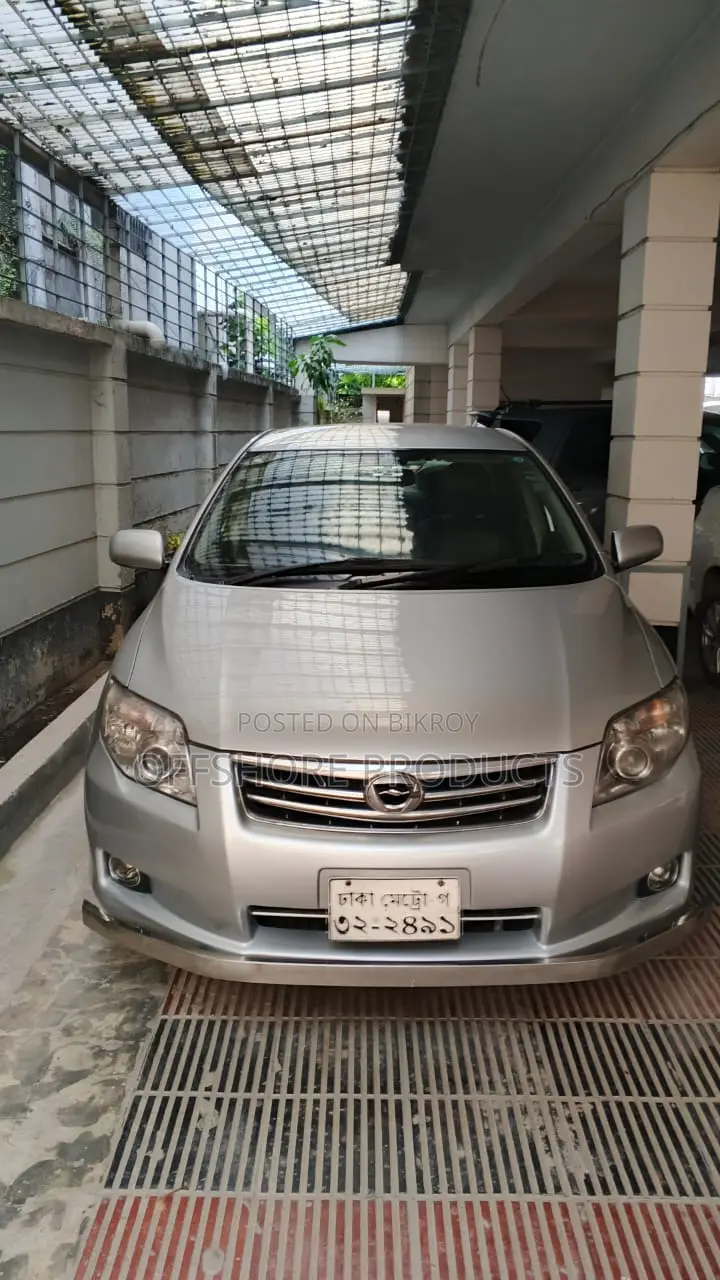 Toyota Axio 2012 Silver