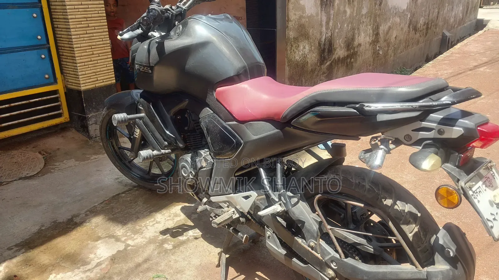 Yamaha FZ 2021 কালো