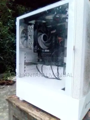 রিভেঞ্জার ঘোস্ট ২ আরজিবি মিড টাওয়ার হোয়াইট এটিএক্স গেমিং ডেস্কটপ কেসিং