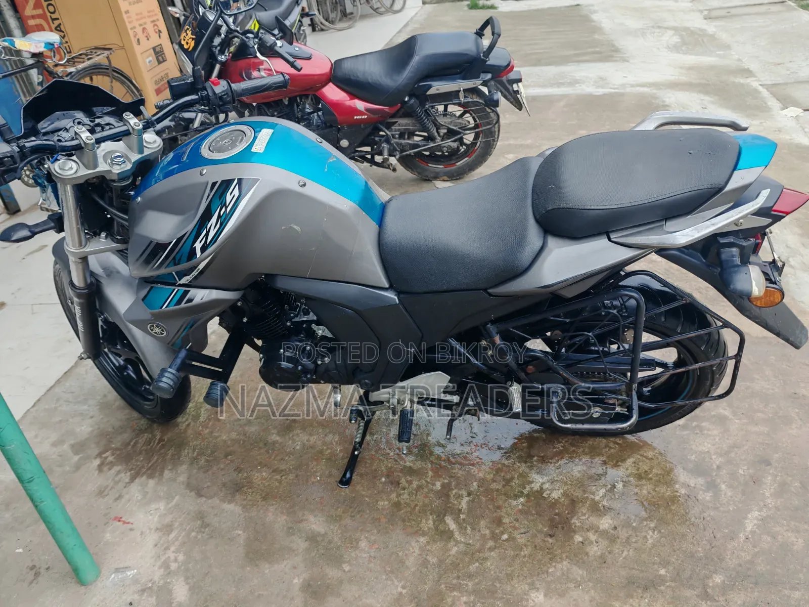ইয়ামাহা এফজেড ২০২৫ গ্রে