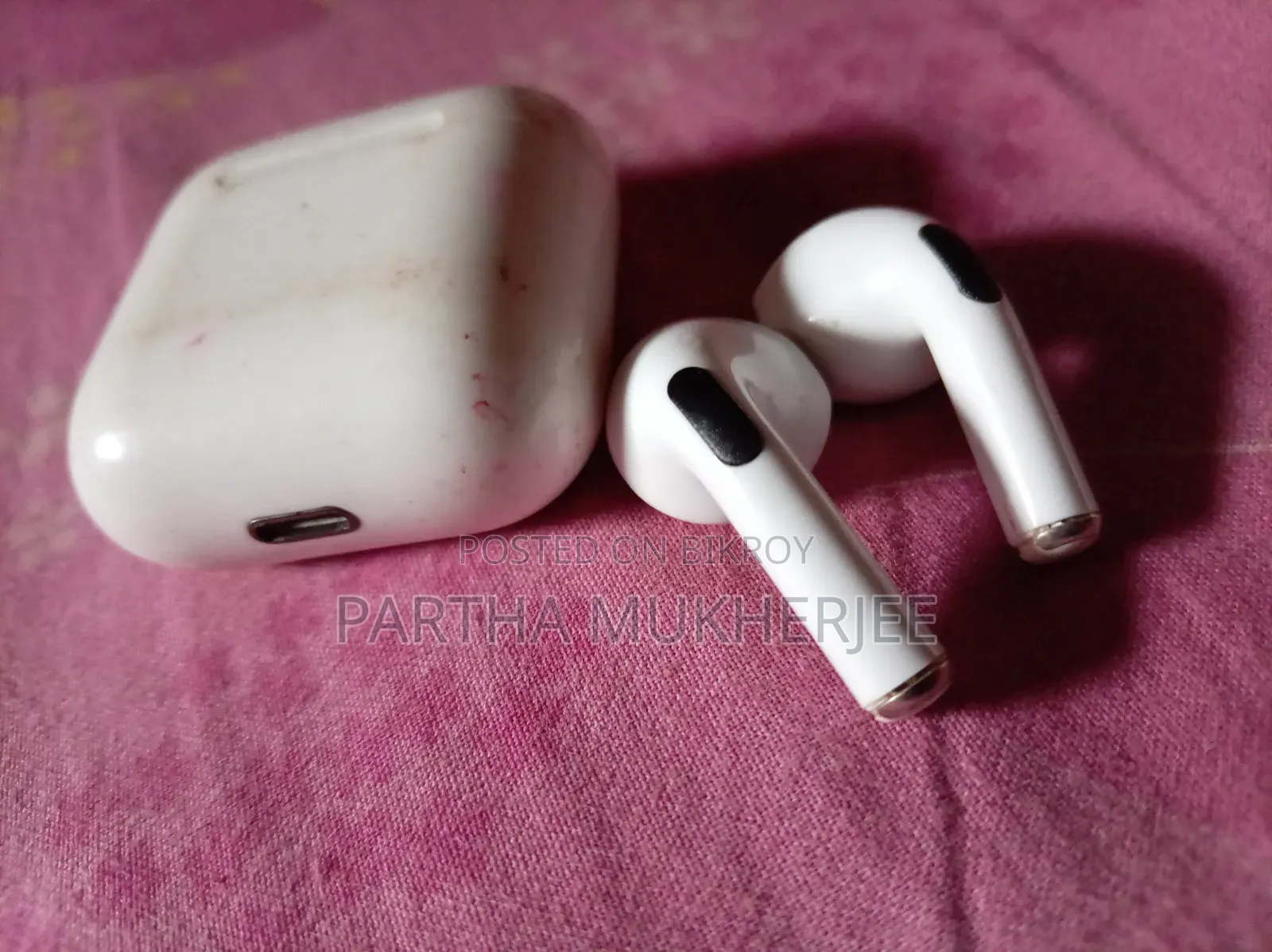 Airpods Pro (Master Copy) with good battery backup for sale