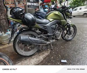 হোন্ডা সিবি ২০১৪ গ্রিন