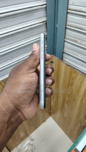 Apple iPhone X 256 GB White