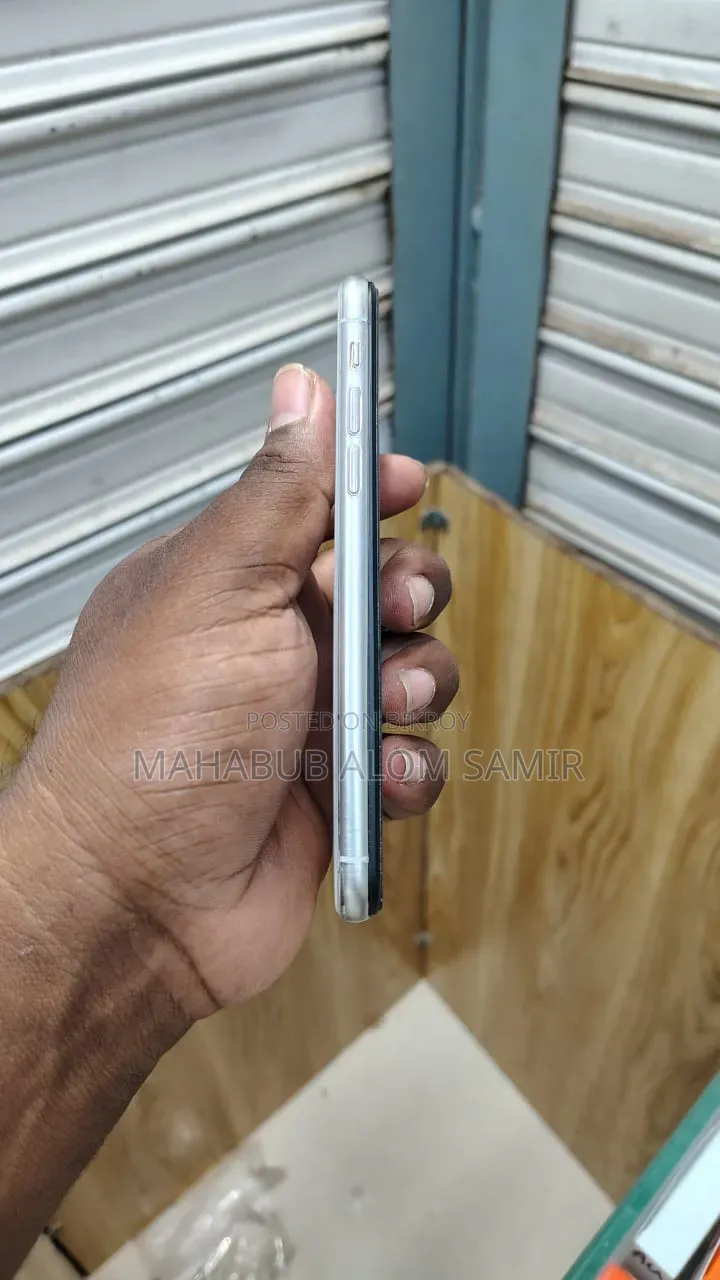 Apple iPhone X 256 GB White