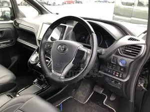 Toyota Esquire 1.8 Front Wheel Drive Hybrid (7 seater) 2021 Black