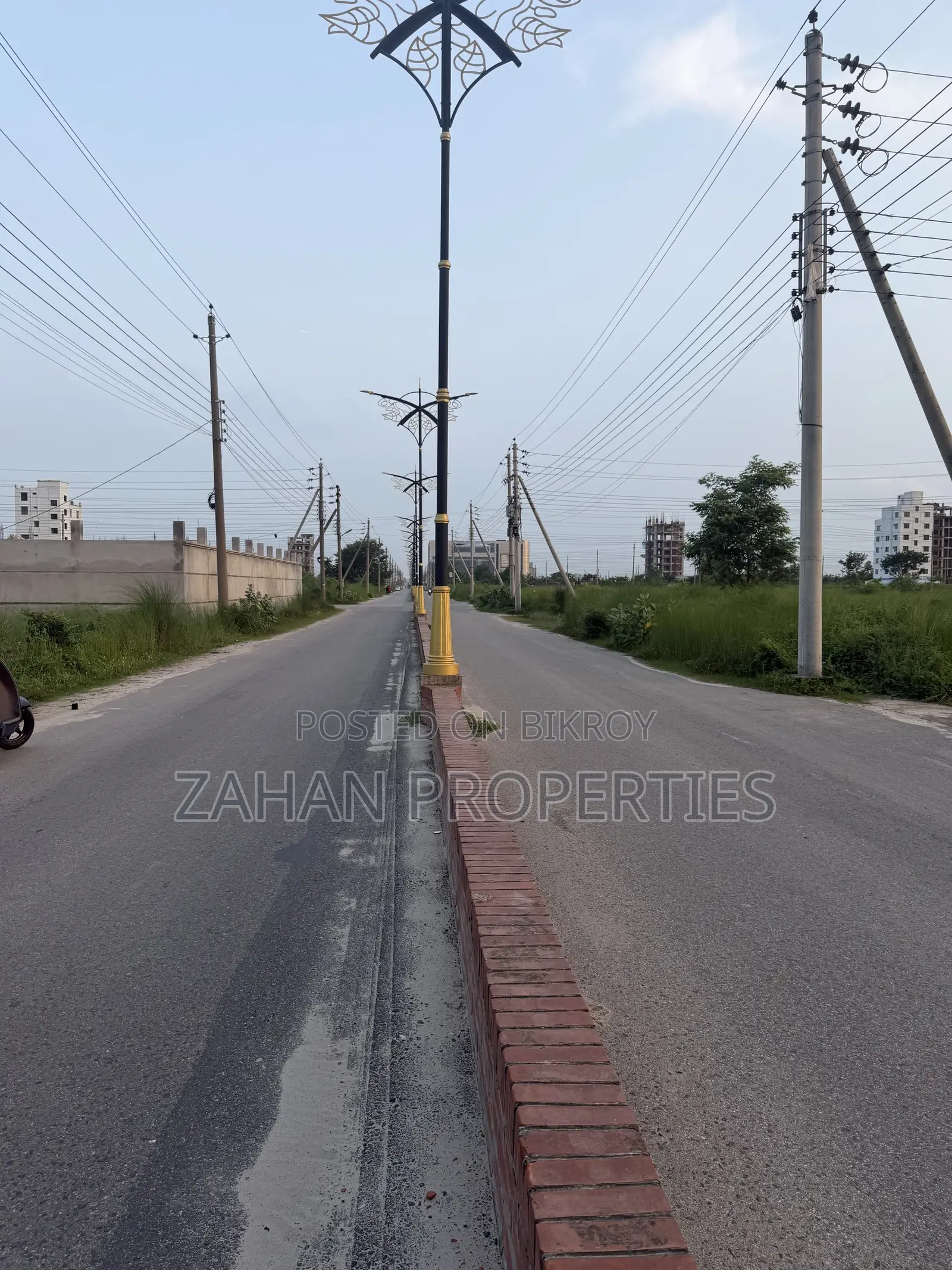 40*25 Ft Road Corner 08 Katha Plot for Sale. N Block Bashundhura R/A