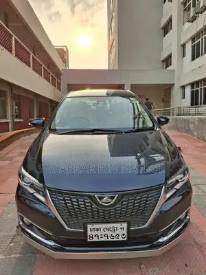টয়োটা অ্যালিয়ন ২০১৯ কালো