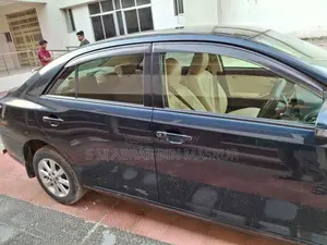 টয়োটা অ্যালিয়ন ২০১৯ কালো