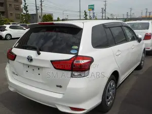 Toyota Corolla Fielder 2021 White