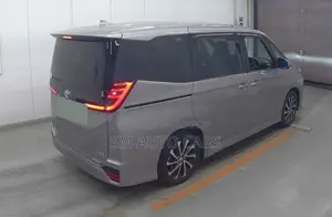 Toyota Noah 2023 Gray