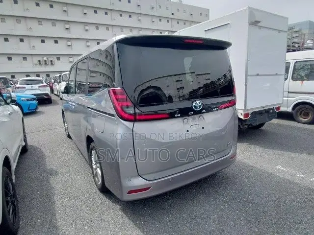 Toyota Noah 2023 Gray