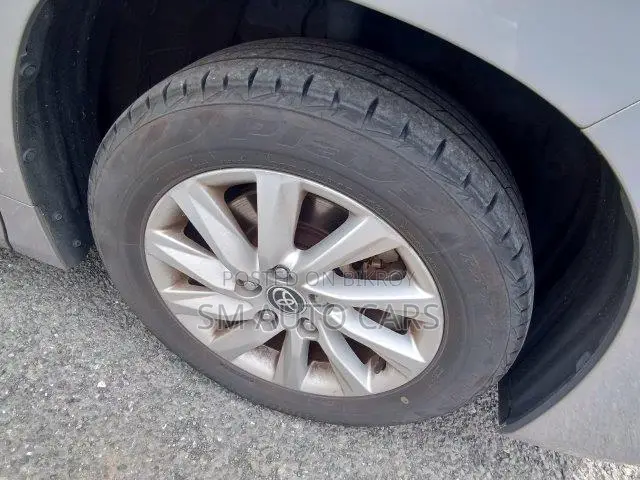 Toyota Noah 2023 Gray