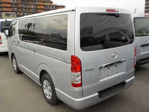 Toyota HiAce 2022 Silver