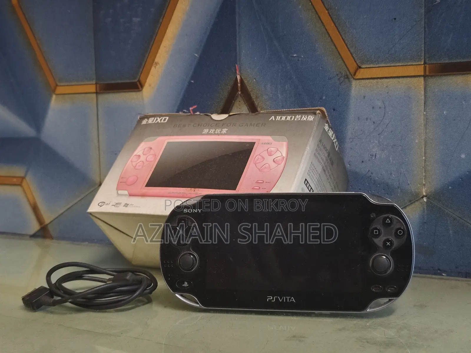 Sony Playstation Vita Model (PCH-1004)