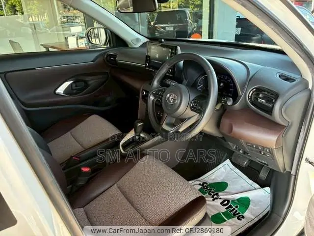 Toyota Yaris Cross 1.5 Hybrid FWD 2021 Pearl