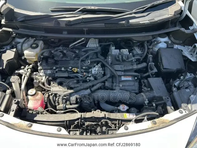 Toyota Yaris Cross 1.5 Hybrid FWD 2021 Pearl