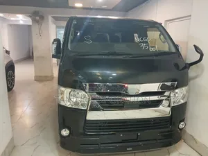 টয়োটা হায়েস ২০২৩ ব্ল্যাক