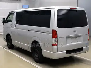 টয়োটা হাইএস ২০২১ সিলভার