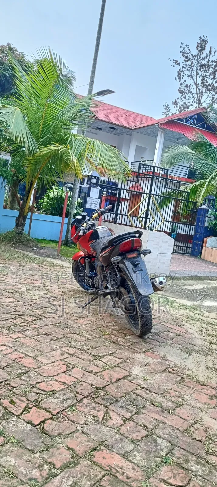 TVS 2017 Red