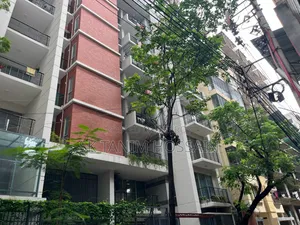 ৩ বেডরুমের অ্যাপার্টমেন্ট রিভার ব্রিজে, ঢাকা উদ্যান বিক্রয়ের জন্য