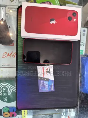 Apple iPhone 13 128 GB Red