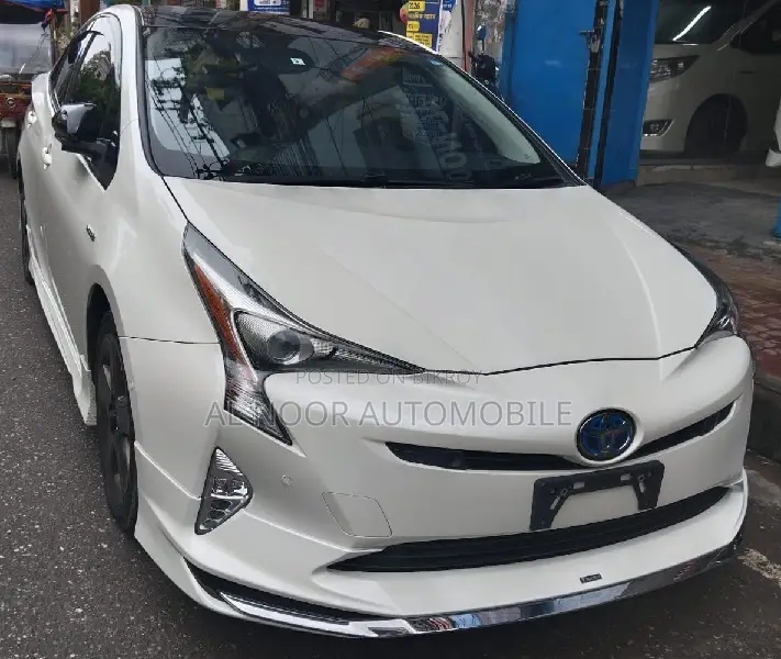 Toyota Prius 2018 Pearl
