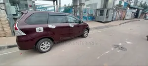 Toyota Avanza 2011 Maroon