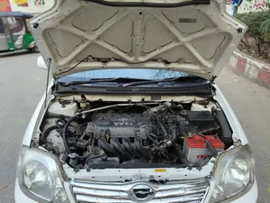 Toyota Corolla 2004 White