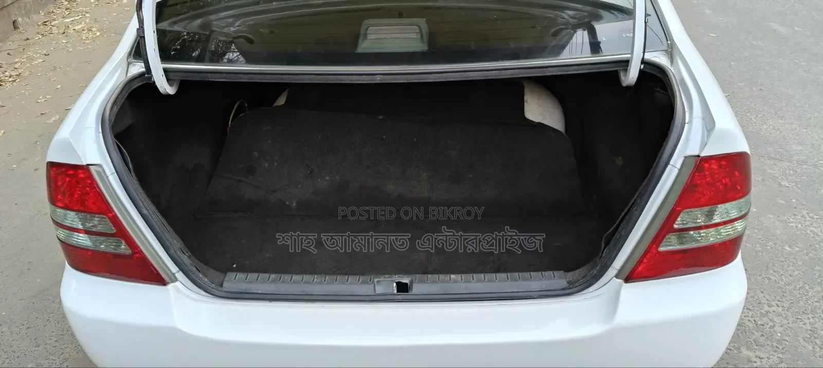 Toyota Corolla 2004 White