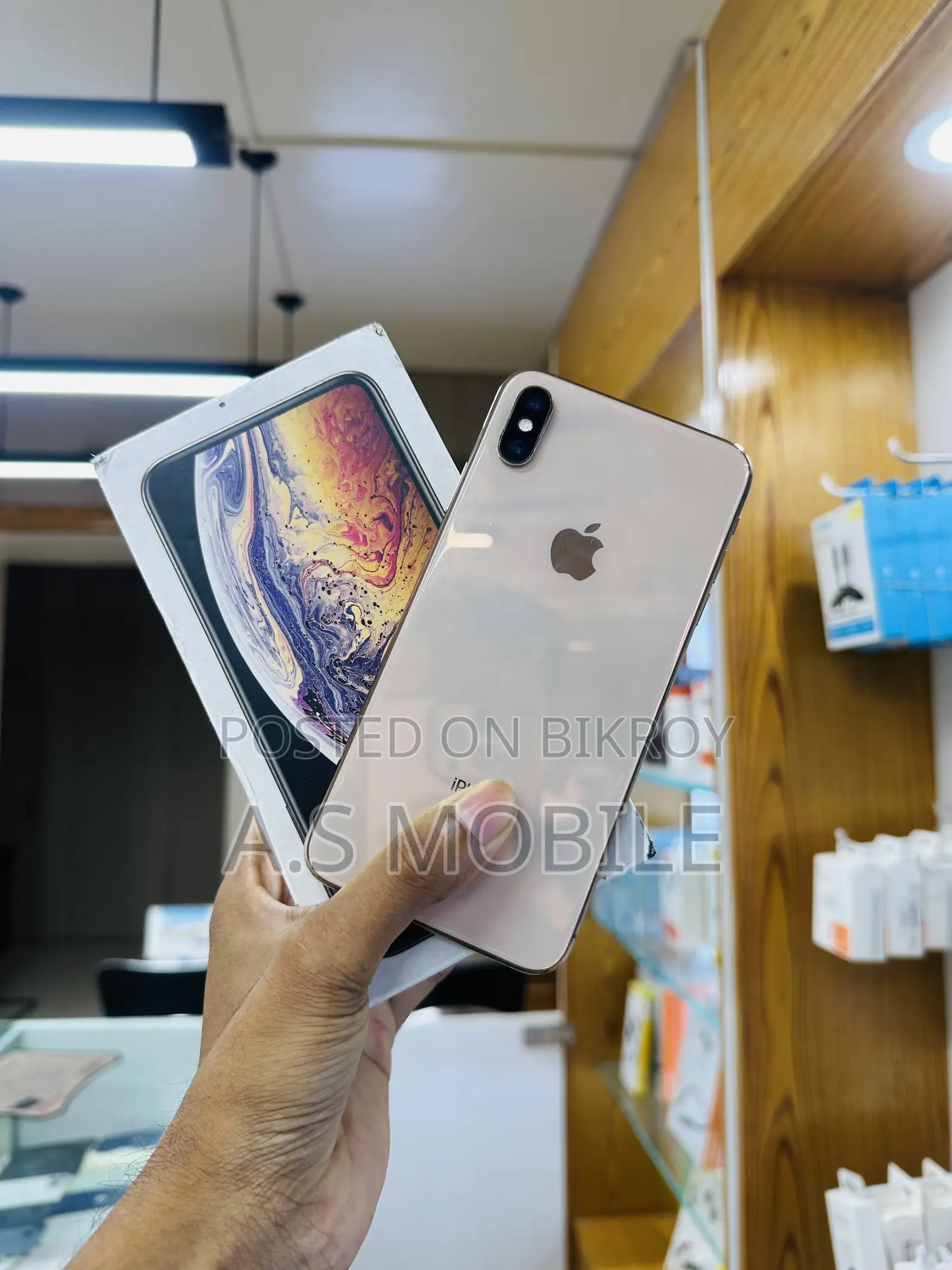 Apple iPhone XS Max 64 GB Gold