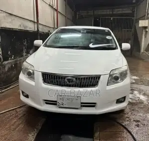 টয়োটা অ্যাক্সিও ২০০৮ সাদা