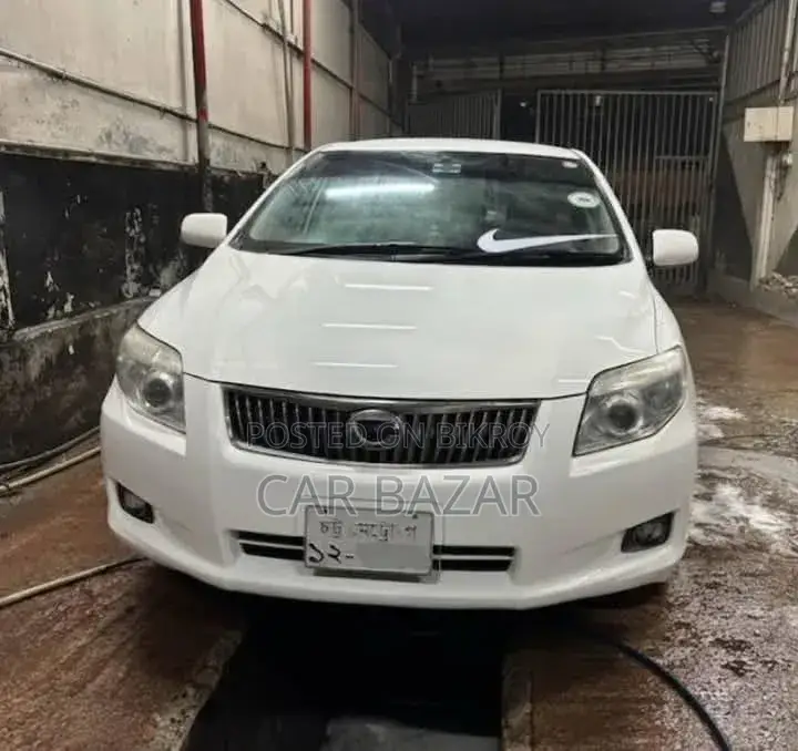 টয়োটা অ্যাক্সিও ২০০৮ সাদা
