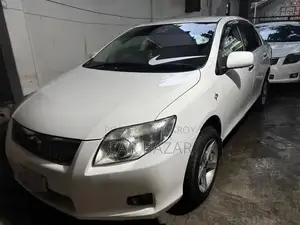 টয়োটা অ্যাক্সিও ২০০৮ সাদা
