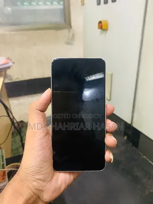 স্যামসাং গ্যালাক্সি এস২২ ৫জি ২৫৬ জিবি সাদা